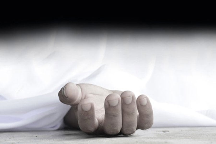 স্কুলেই রহস্যমৃত্যু ষষ্ঠ শ্রেণির ছাত্রীর, গাফিলতির অভিযোগ মৃতার মায়ের 