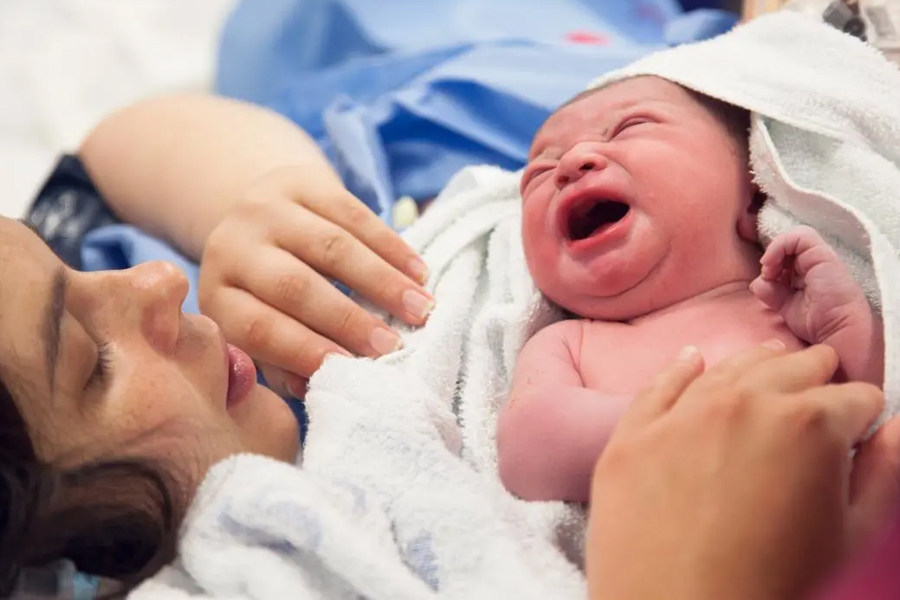 বেশি বয়সে মা হওয়ার প্ল্যান? হাতের মুঠোয় ফ্রিজিং, নয়া পদ্ধতি জানাচ্ছেন বিশেষজ্ঞ